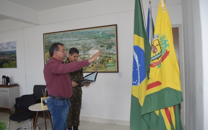 Prefeito Valdecy Costa é empossado presidente da Junta Militar de Cassilândia
